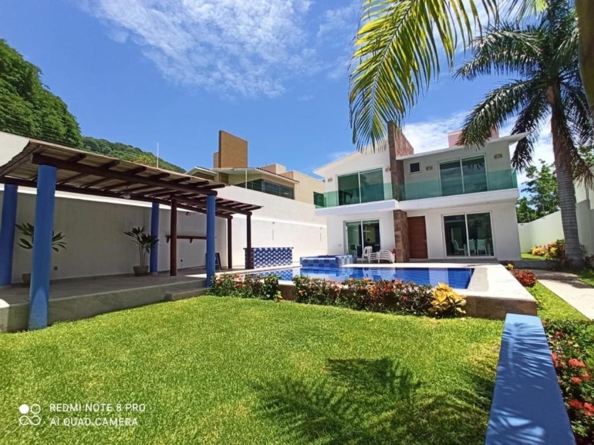 Casa en venta en Club de Golf Palma Real, Zihuatanejo de Azueta, Guerrero 1