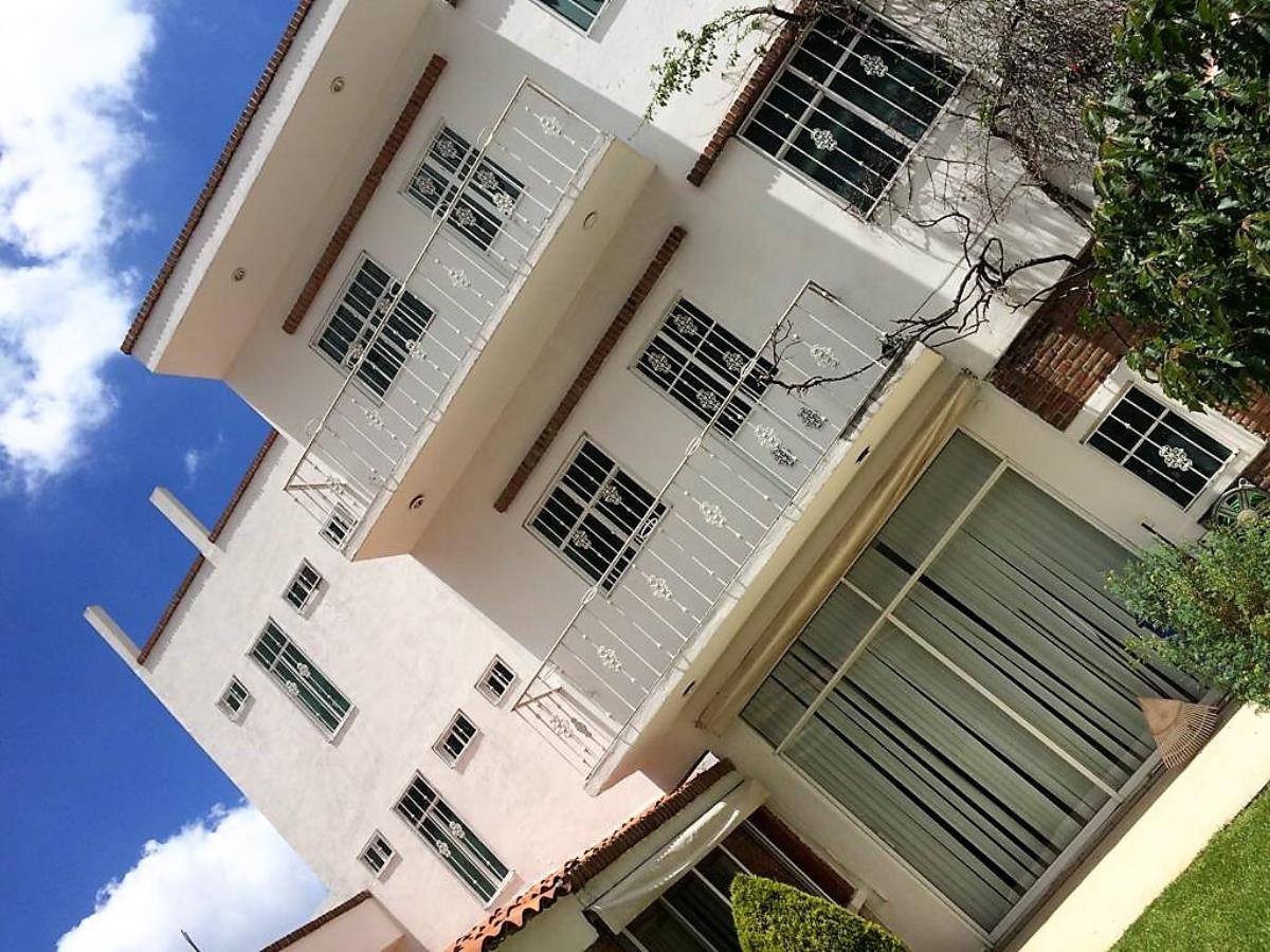 Inmueble Multiusos en venta (Casa Habitación y Edificio de Consultorios) Valle Dorado, Pue. 1