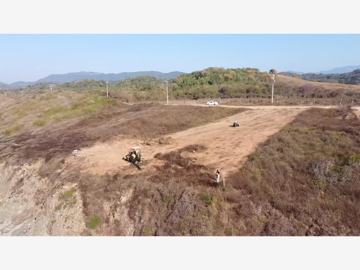 Terreno en venta en Troncones (Emiliano Zapata), La Unión de Isidoro Montes de Oca, Guerrero 2