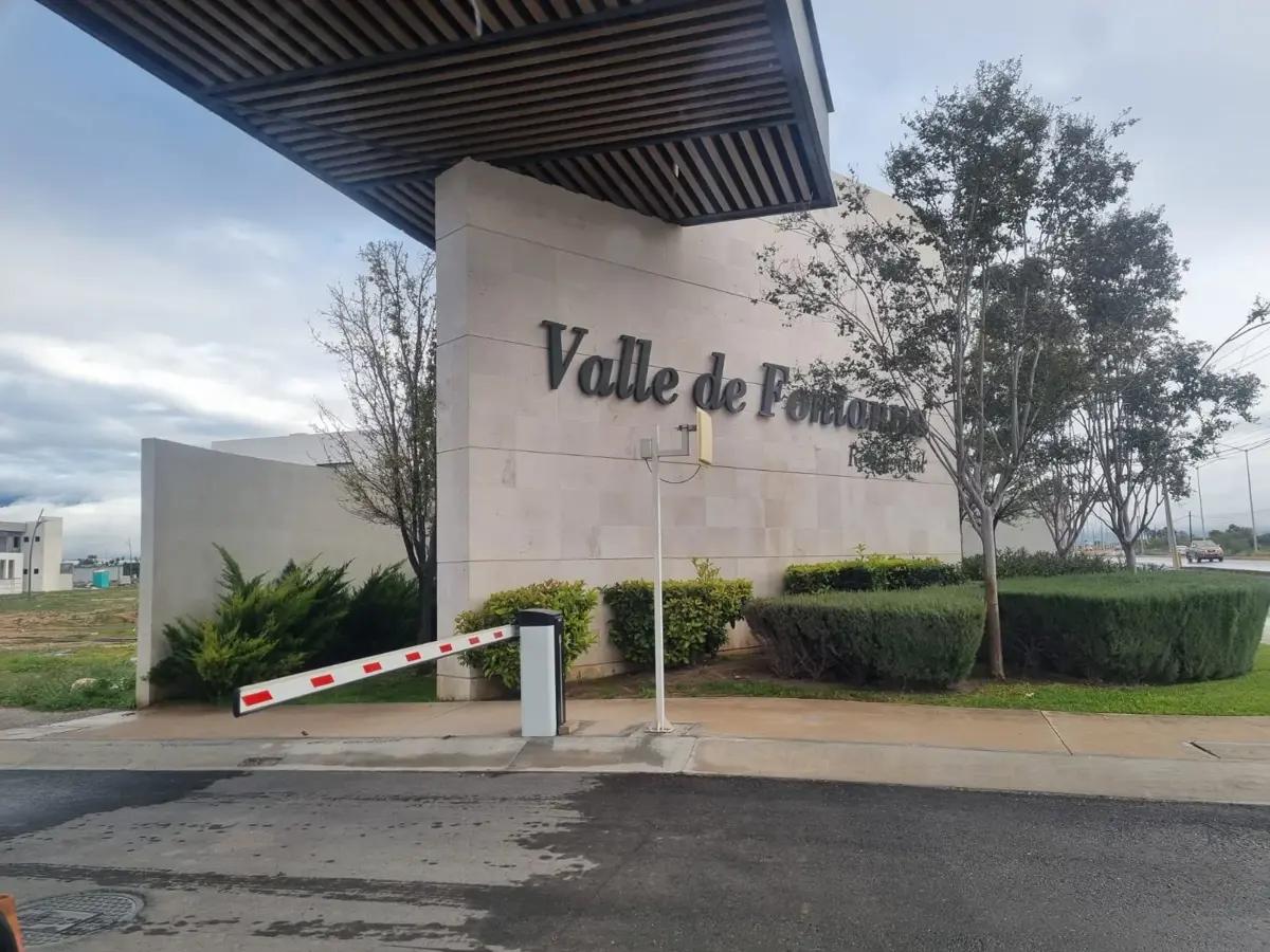 Terreno en venta en Valle de Fontanna, Ramos Arizpe, Coahuila de Zaragoza 1