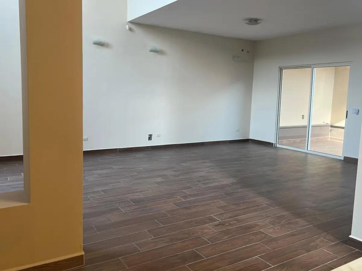 Casa en venta y renta en Privadas de Aragón, Saltillo, Coahuila de Zaragoza 4