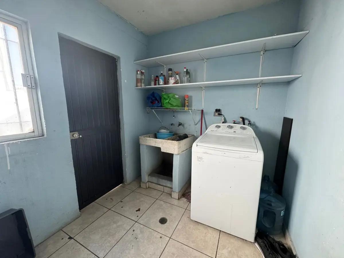 Casa en venta en Jardines Coloniales, Saltillo, Coahuila de Zaragoza 5
