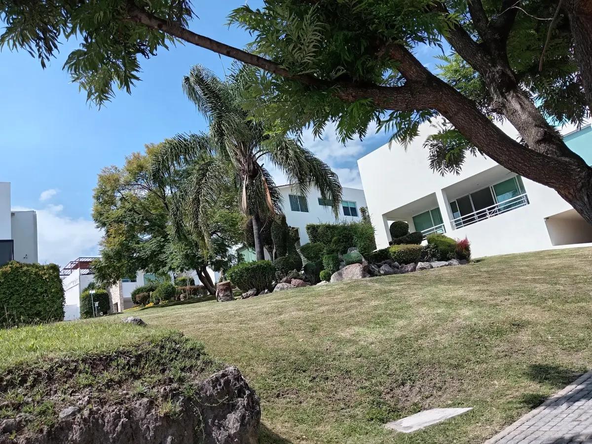 Residencia en Venta – Clúster 10 10 10, Lomas de Angelópolis 2