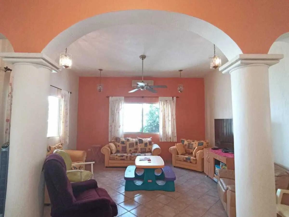 Casa de un piso con amplio terreno en la ceiba, merida 2